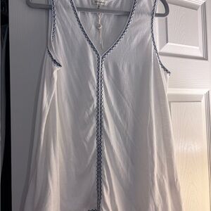 Max Studio White Top with Navy Trim NWOT